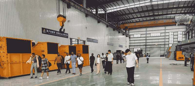 非洲客戶參觀金寶山-1 非洲客戶參觀金寶山-1